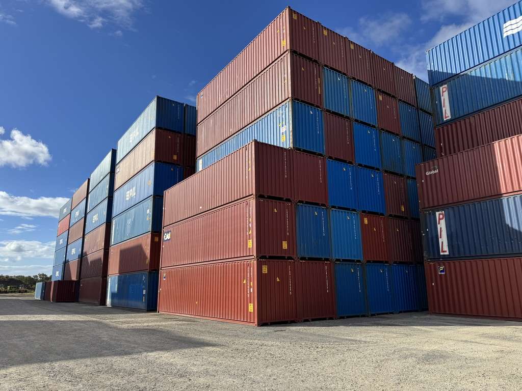 20ft and 40ft shipping containers at a US depot, used and one-trip condition